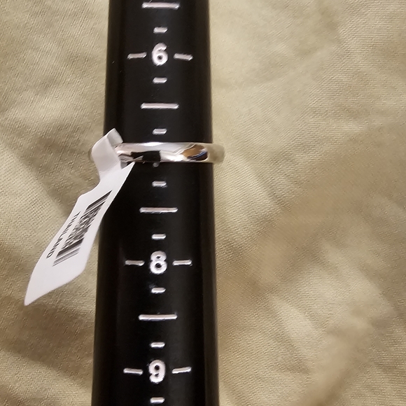 Sz 7, Dainty Solitaire Tanzanite Ring, 925 Silver,Rhodium,& Rough Sample Tanz. - Picture 13 of 13